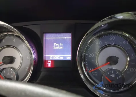 2015 Chrysler Town & Country Touring из США, поврежденный, VIN 2C4RC1BG6FR664803